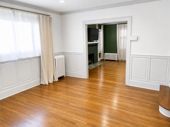 411 College Ave SE Unit 411