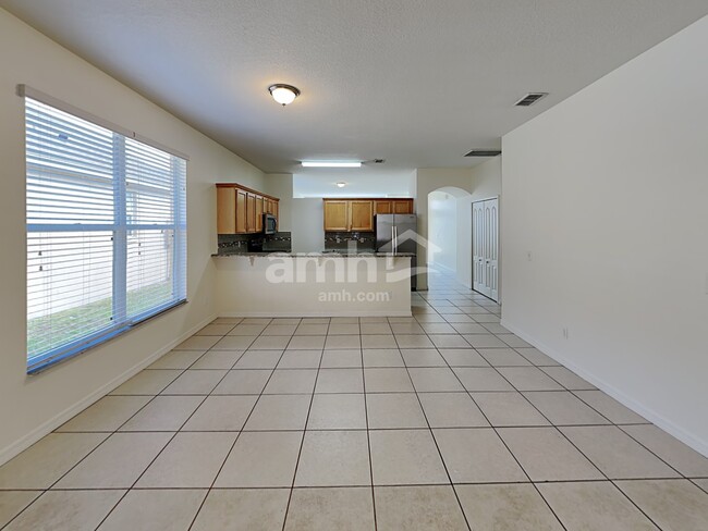 Photo - 1130 Cherry Valley Way