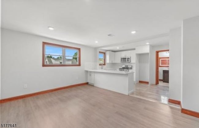 Photo - 532 Piaget Ave Unit 2
