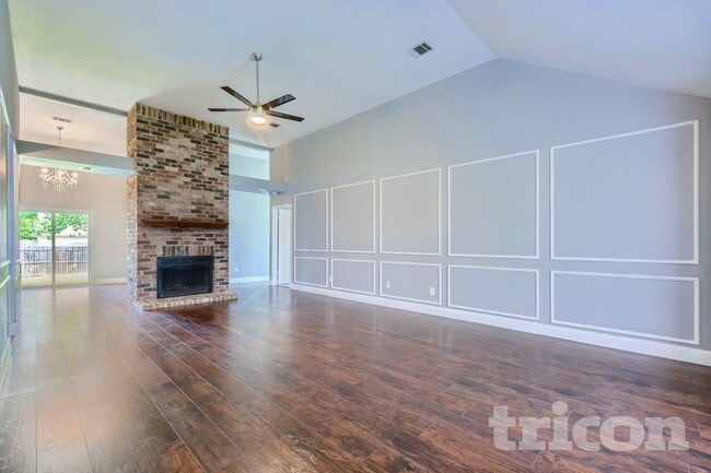 Photo - 725 Rawlins Dr