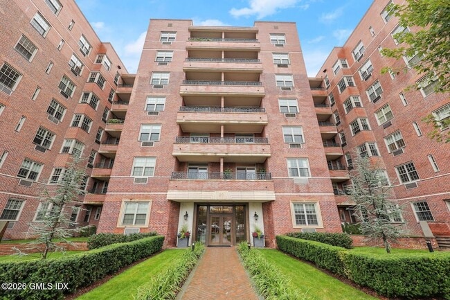 Building Photo - 20 Church St Unit B35