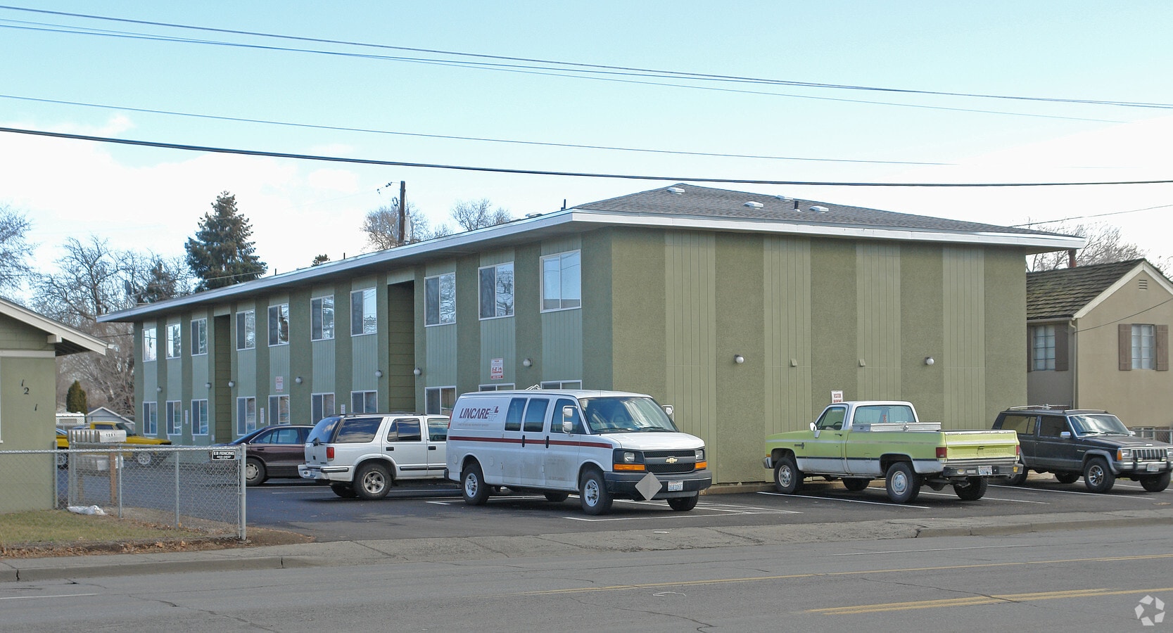 Sky Manor Apartments - Sky Manor Apartments