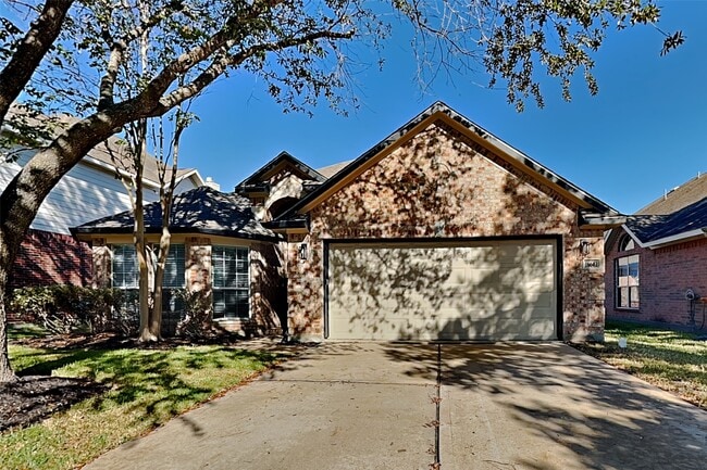 Building Photo - 16642 Greenbriar Point Ln