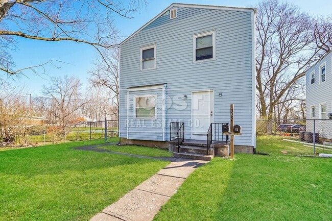 Building Photo - 108 Columbian Ave