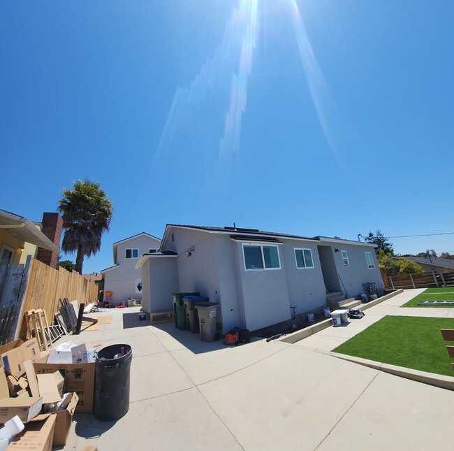 Building Photo - VERY CLOSE TO CAMPUS!! PRIME LOCATION!!! B... Rental