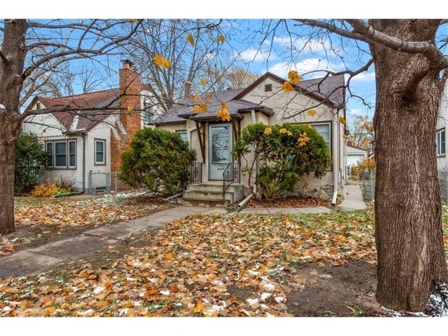 Building Photo - 5449 42nd Ave S