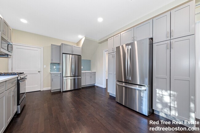 Photo - 62 Bradbury Ave Unit 1