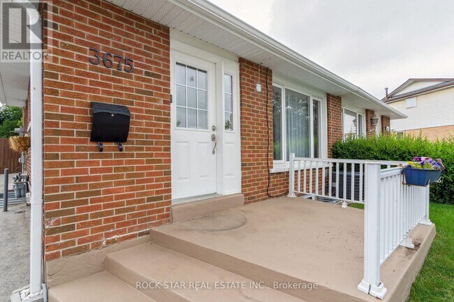 Photo - 3675 Glencolin Ct