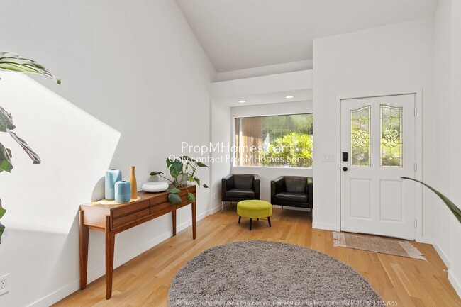 Photo - Mid-Century Modern Three Bedroom in Happy Valley!