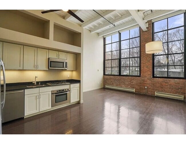 Building Photo - 1 Aberdeen Way Unit #113 Rental
