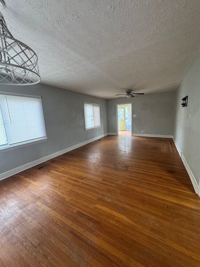 Photo - 231 S Highland St