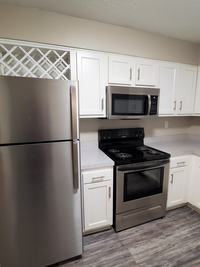 1 BR - Remodelar cocina - St. Francis Apartments