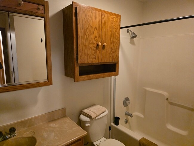 612 W Mission Ave Unit A