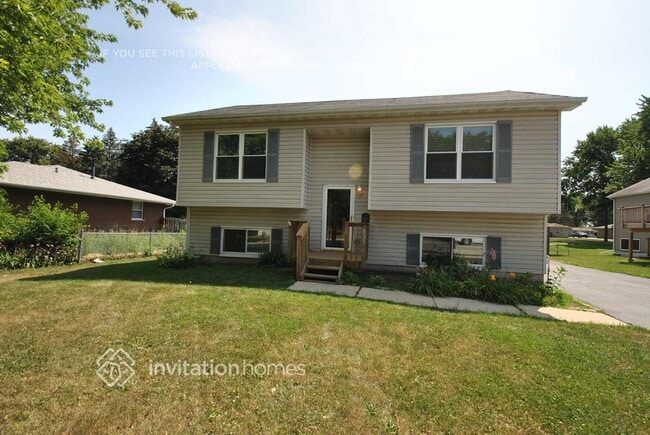 Building Photo - 833 N Elmwood Dr