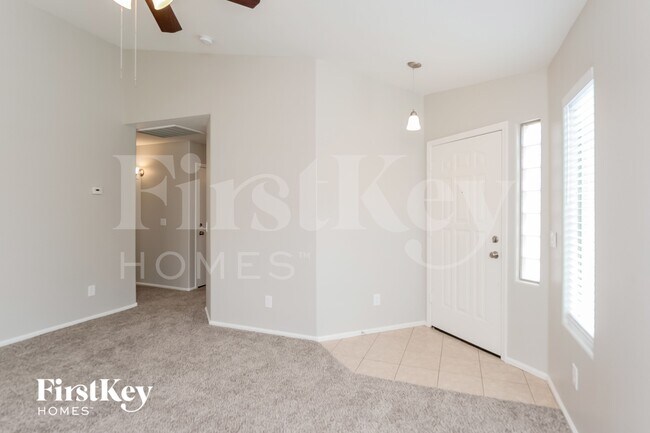 Photo - 557 E Jeanne Ln