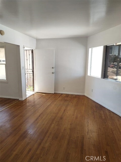 Building Photo - 1054 E Artesia Blvd Unit 4