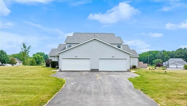 Photo - 2012 Rolling Meadows Ln