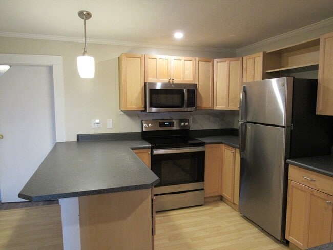Photo - 72 Emerald St Unidad 2