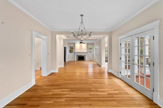 Photo - 1502 Murray Ln