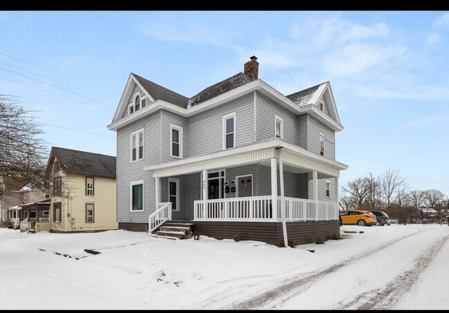 Photo - 469 Cleveland Ave Unidad 2