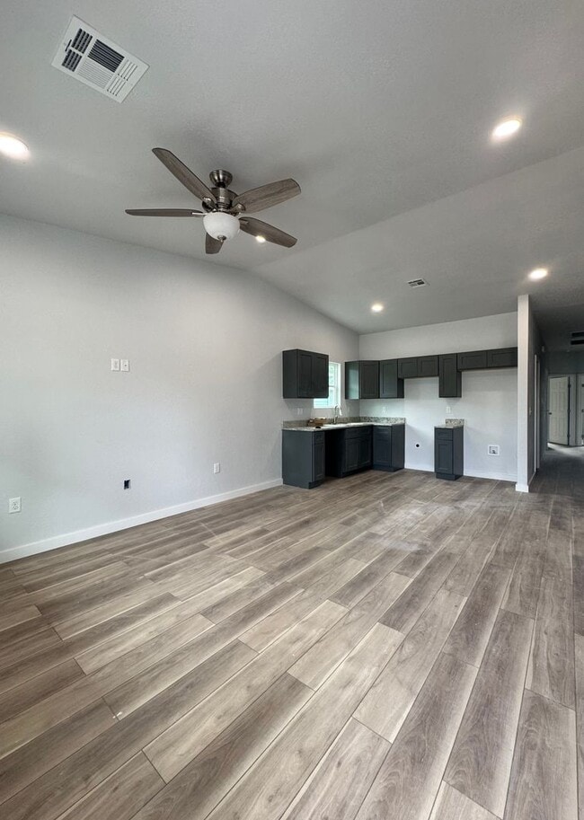 Photo - 6308 N Boulder Ave Unidad A