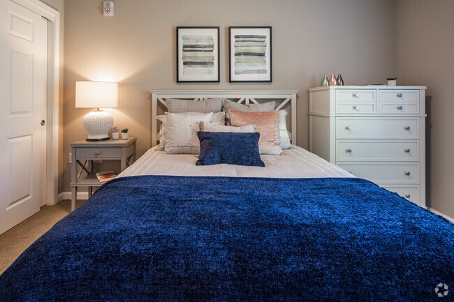 2BR, 2BA - Scarlet - Canyon Oaks Luxury Apartments