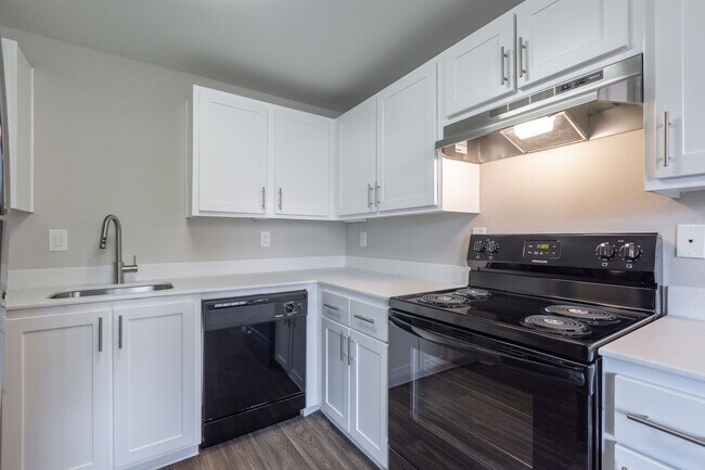 Photo - Bottom Floor One Bedroom! Washer and Dryer Hookups! $1000 Your First Full Month! Unit 137