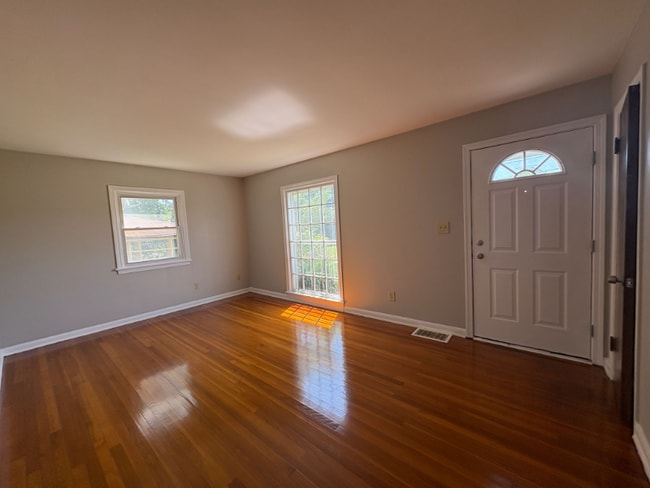 Photo - 1055 Whittier Ave