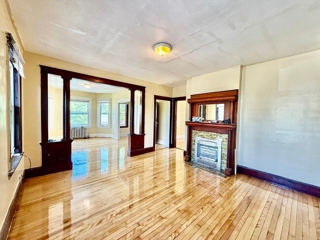 Photo - 2 Shirley St Unit 2