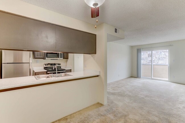 Photo - Americana Lakewood Apartments