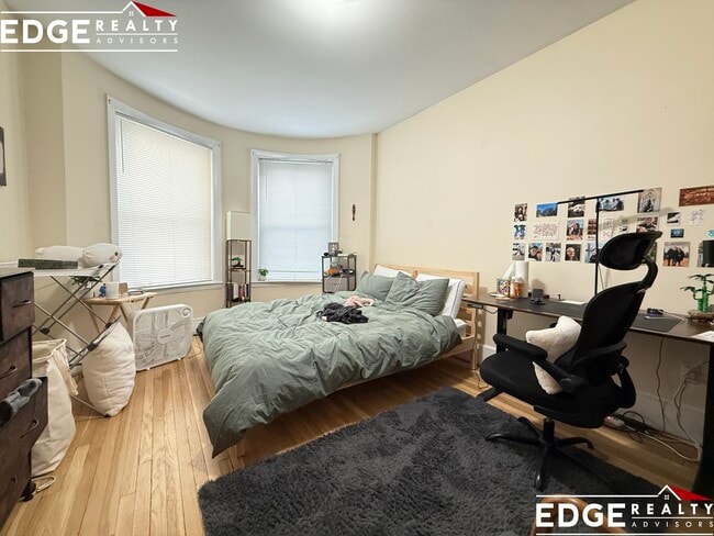 Photo - 39 Saint Paul St