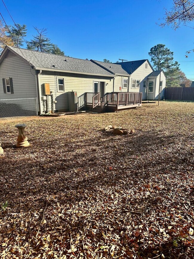 Photo - 312 Old Augusta Rd