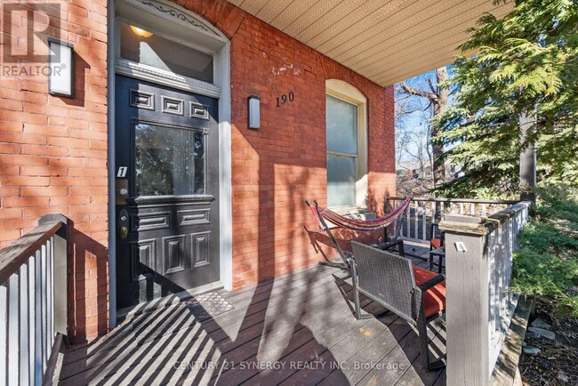 Photo - 190 Bayswater Ave Unité 1