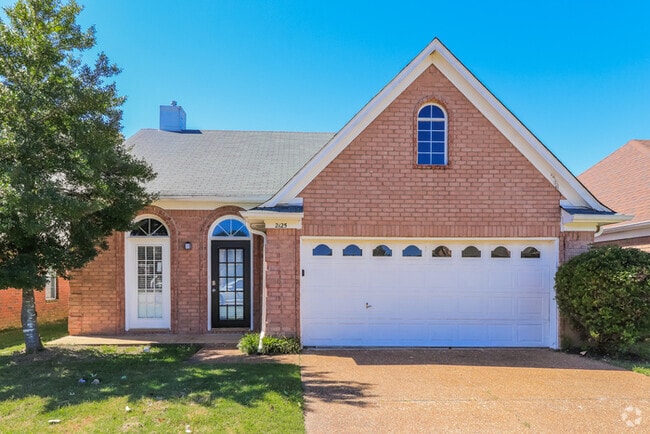 Building Photo - 2125 Oak Springs Dr Rental