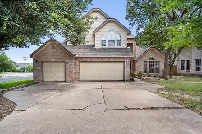 Photo - 100 Parque Cir
