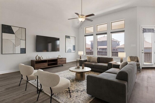 Photo - 727 Spinnaker Loop