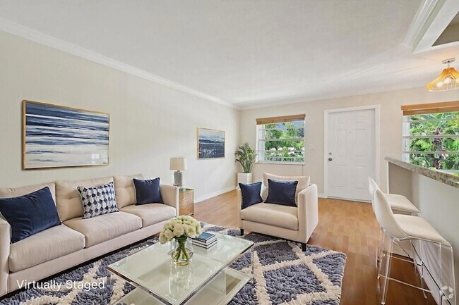 Building Photo - 1125 NE 16th Pl Unit 205 Rental