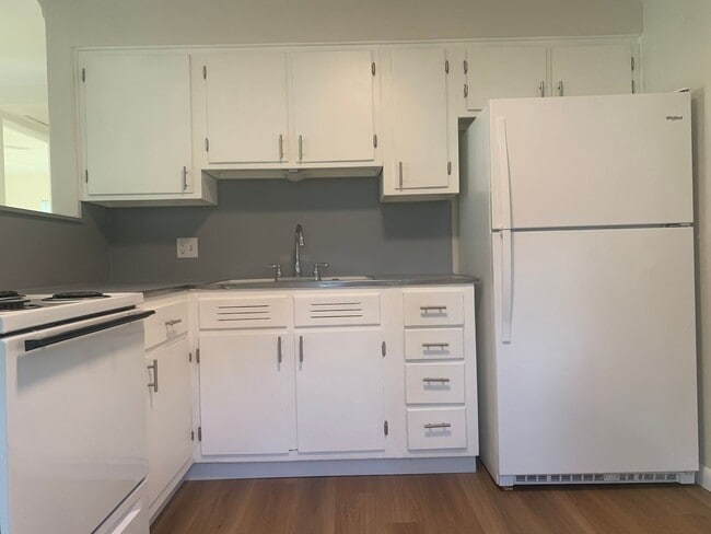 Photo - 2  Bedroom Single Family Home