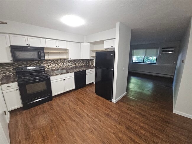 Photo - 15 Davis Rd Unit A8