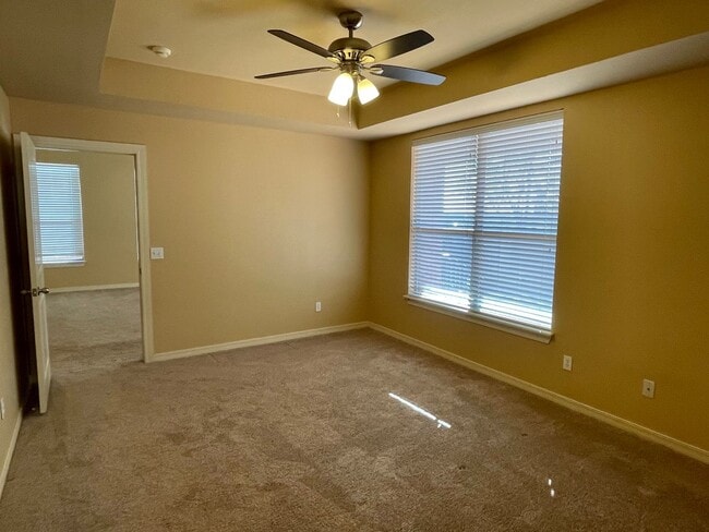 Photo - Edmond Home in Gated Community & Deer Creek Schools!