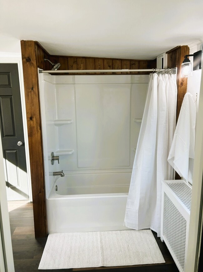 Photo - 241 Market St