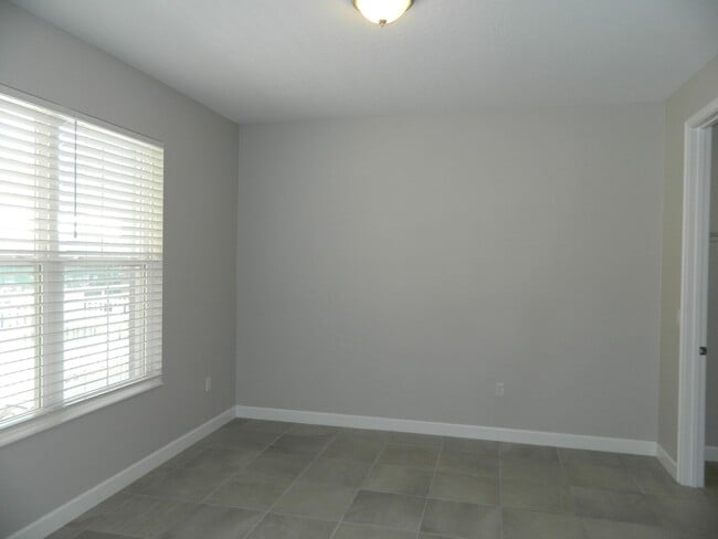 Photo - 1330 Bolton Pl