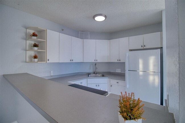 Photo - 3315-3358 58th Ave S Unidad 608