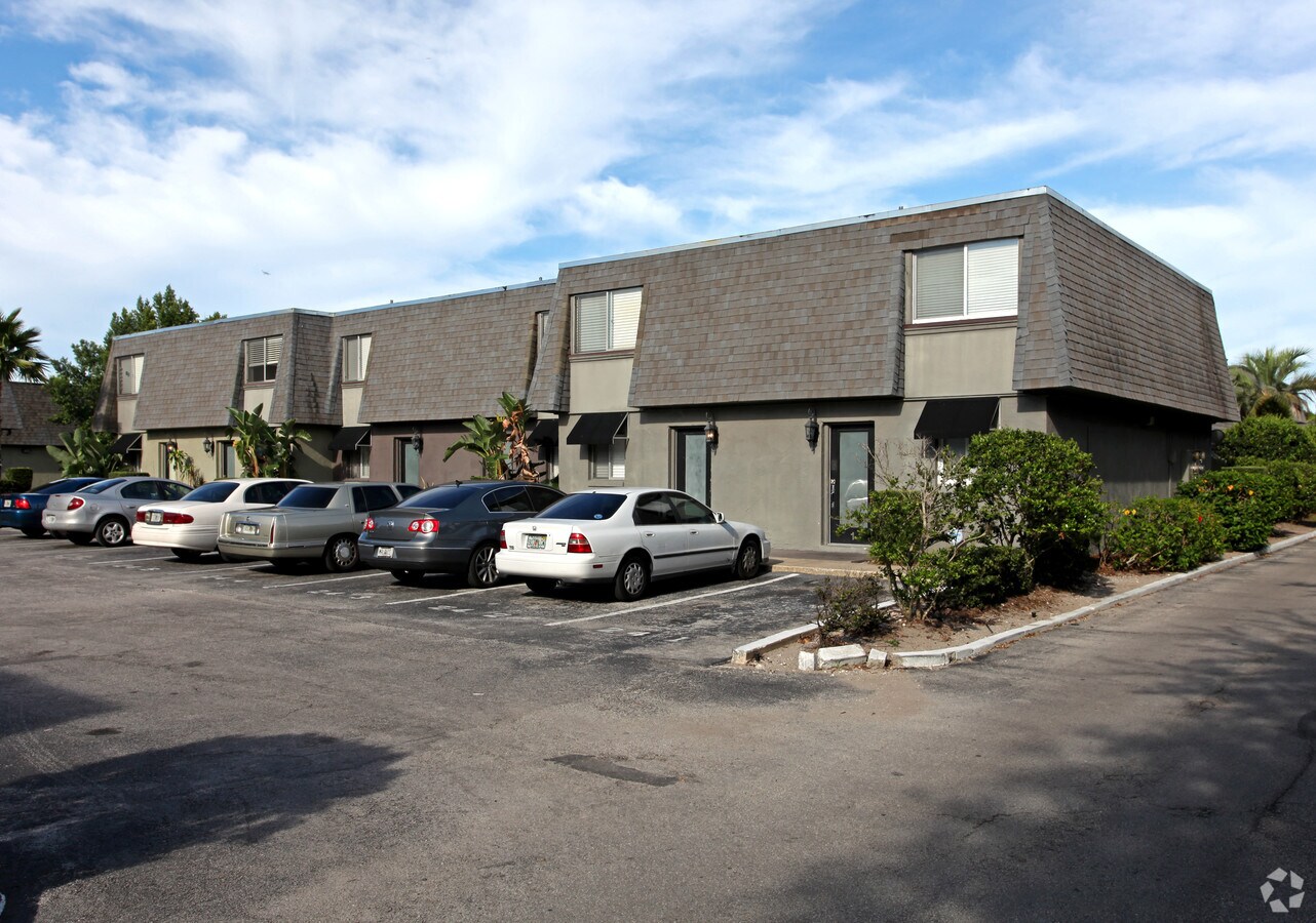 Photo - Metro at Michigan Park