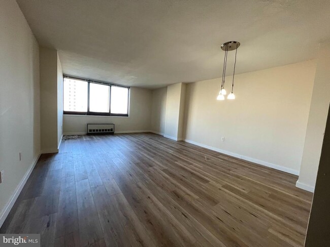 Photo - 1420 Locust St Apartment Unit 20G