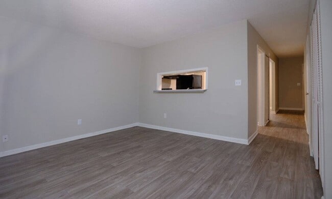 Pineview Apartments