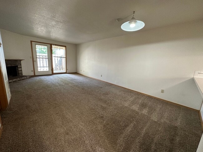 Photo - 762 SW 206th Pl