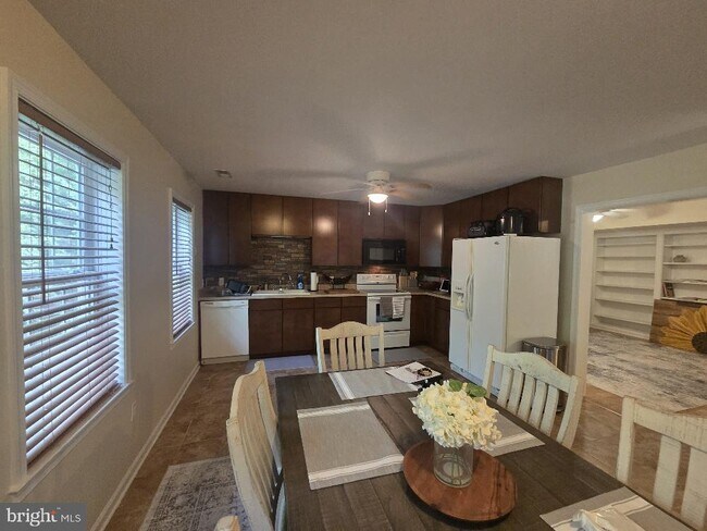 Photo - 11021 Naples Ct