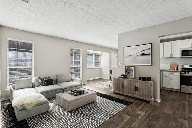 Building Photo - Dunwoody Village Rental