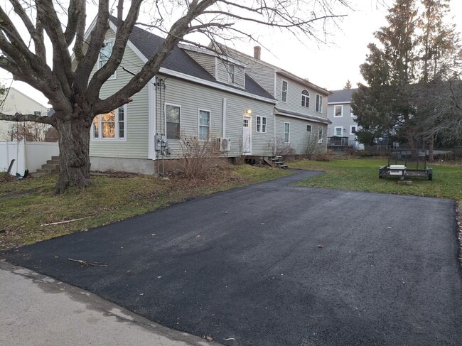 Photo - 27 Oak St Unidad #2